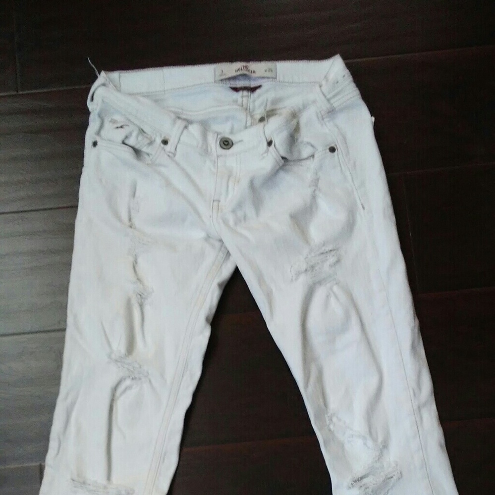 CUTE WHITE HOLLISTER JEANS
